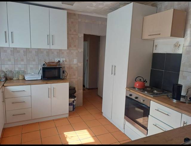 2 BEDROOM HOUSE FOR SALE IN RAVENSMEAD